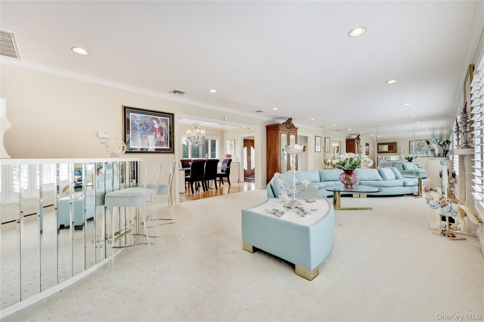 Hewlett Harbor, New York 11557, United States, 4 Bedrooms Bedrooms, ,4 BathroomsBathrooms,Residential,Active,204460