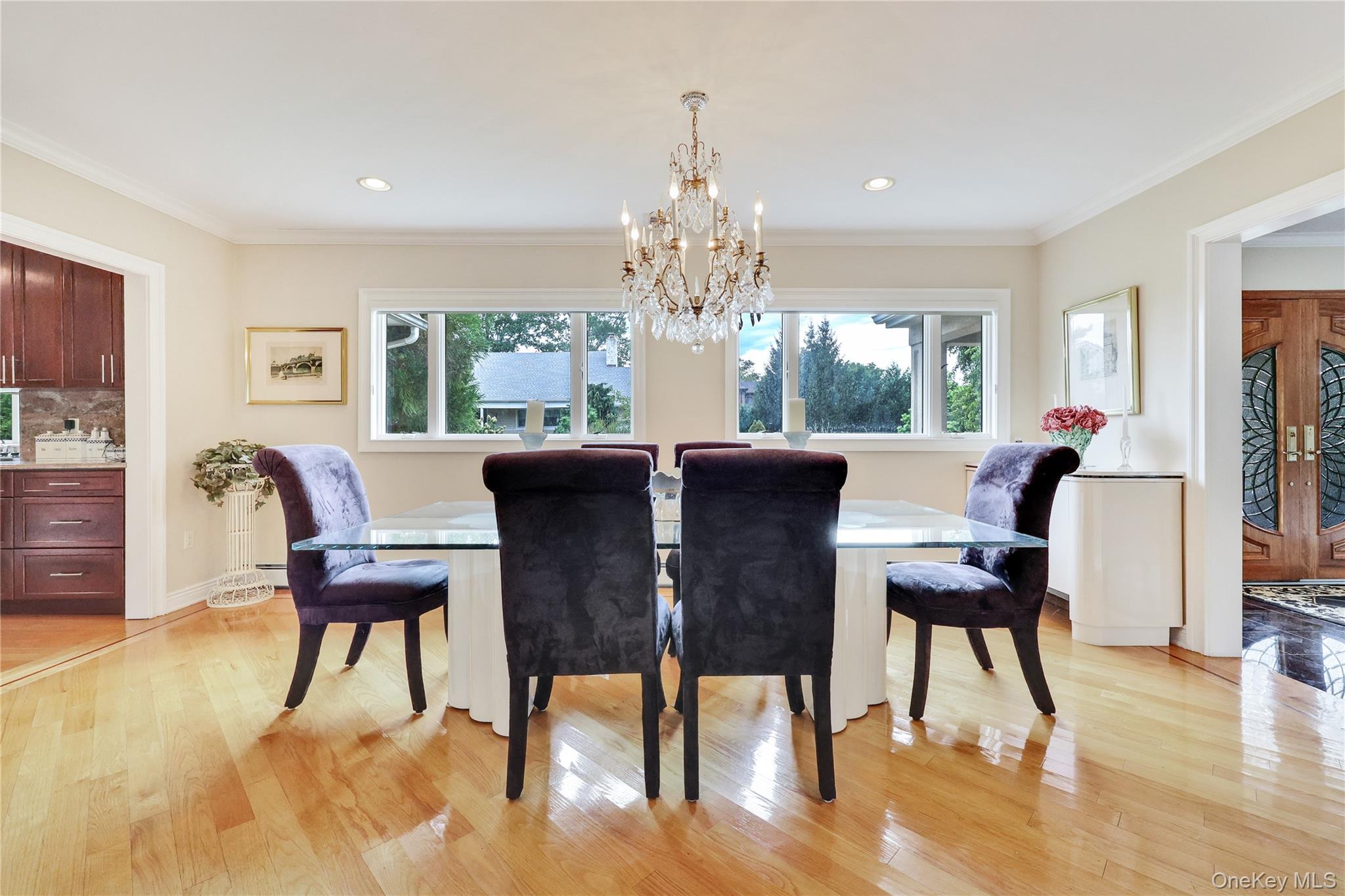 Hewlett Harbor, New York 11557, United States, 4 Bedrooms Bedrooms, ,4 BathroomsBathrooms,Residential,Active,204460