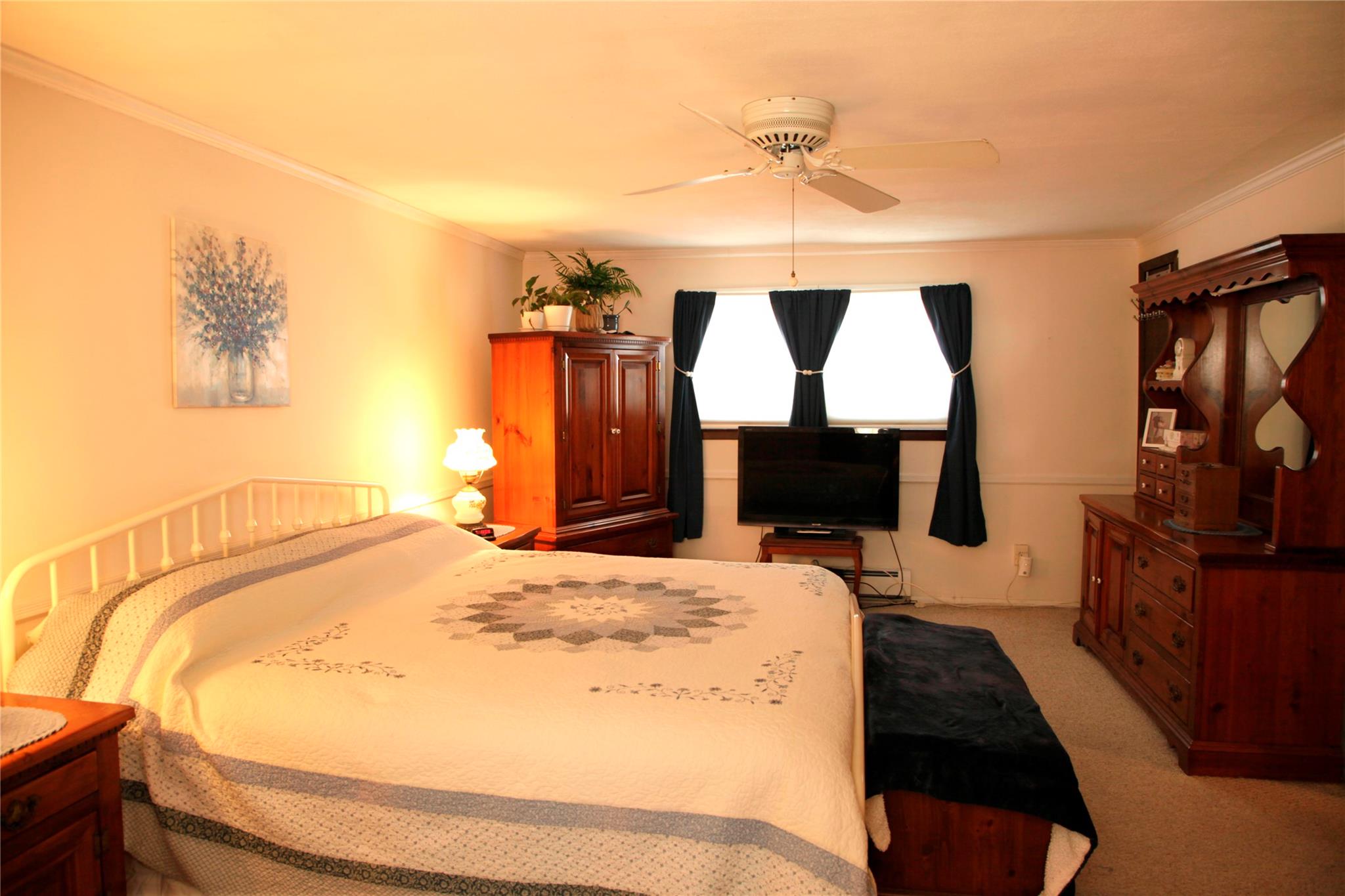 362 Violet Street, Massapequa Park, New York image 22