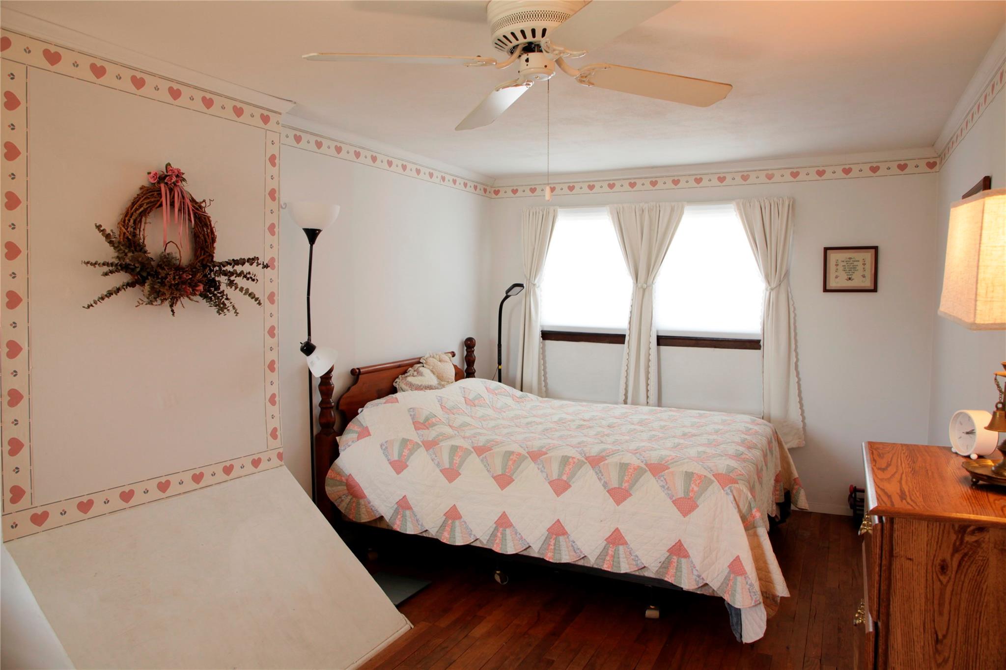 362 Violet Street, Massapequa Park, New York image 27