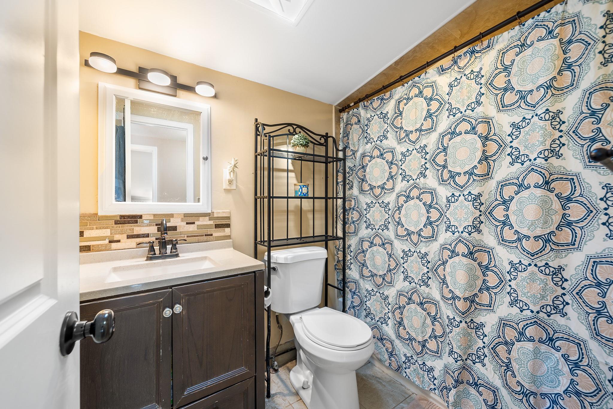 9 Westwood Avenue, Deer Park, New York image 23
