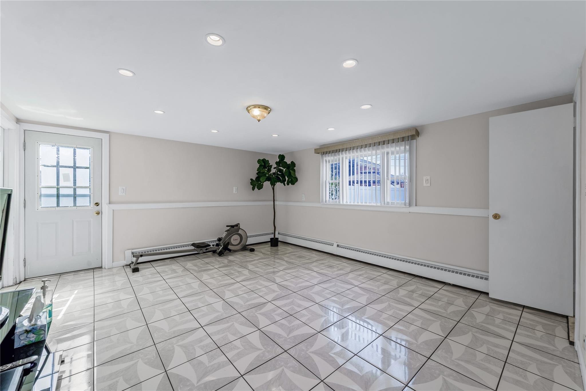138 Betty Road, New Hyde Park, New York image 11