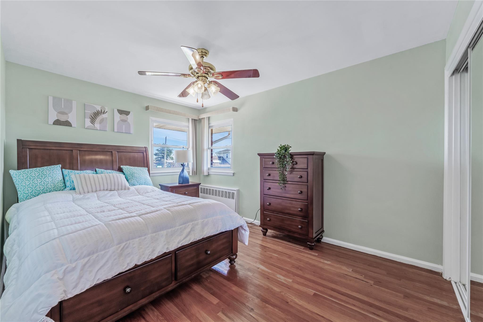 138 Betty Road, New Hyde Park, New York image 8