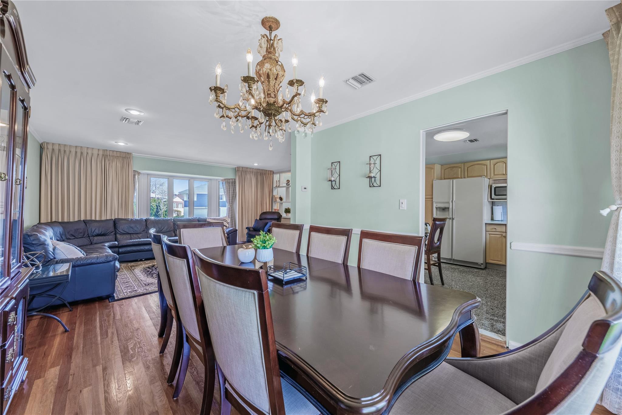 138 Betty Road, New Hyde Park, New York image 5