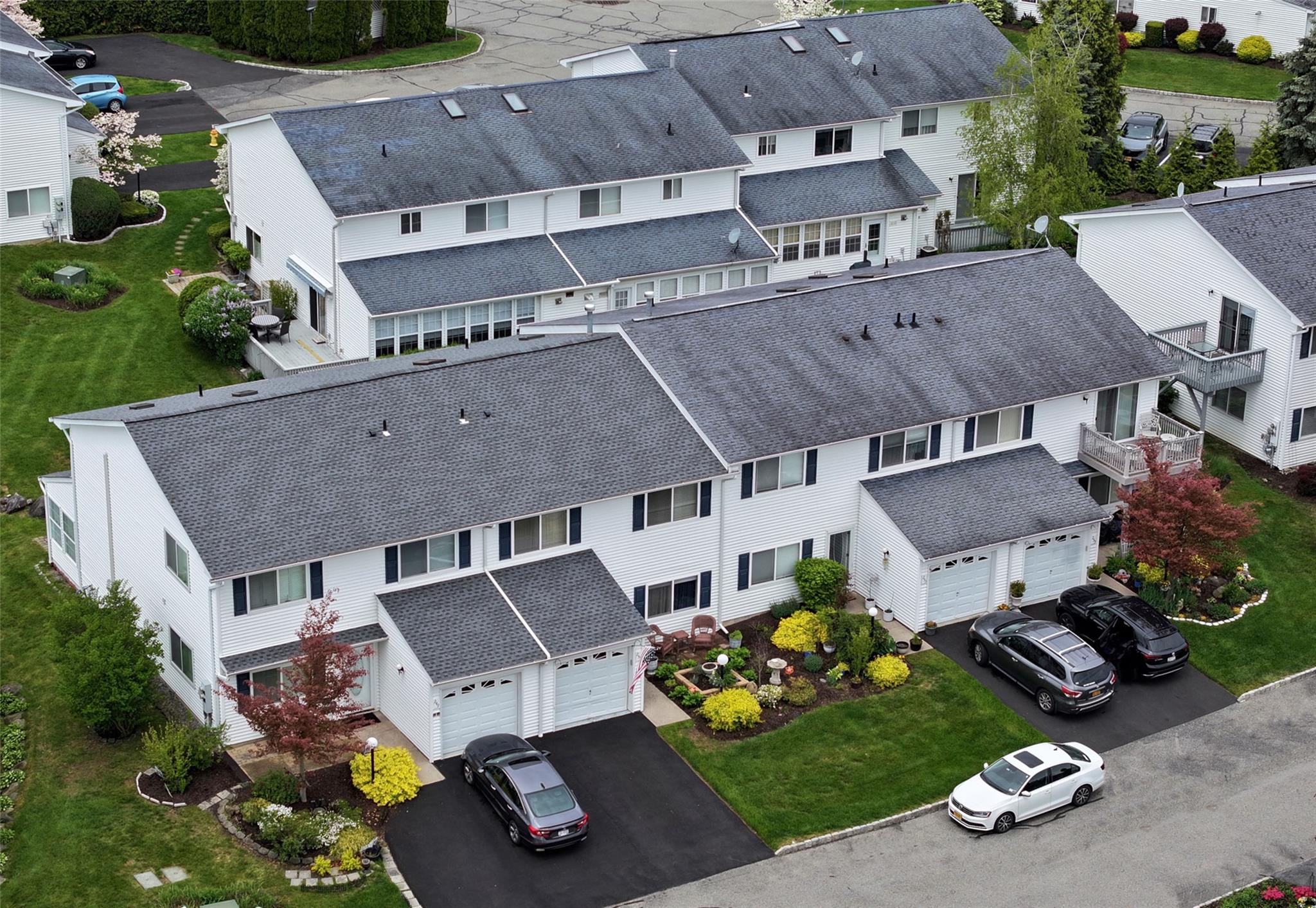 251 Tamerisk Lane, New Windsor, New York image 3