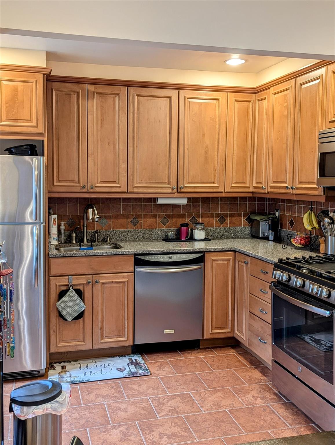 224-24 Union Turnpike #3D, Oakland Gardens, New York image 10