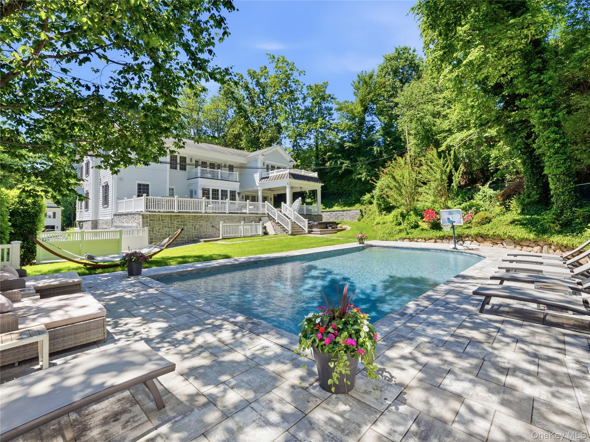 55 Plymouth Road