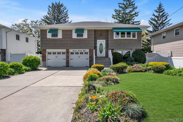 Photo 1 of 22 — 1678 Park Avenue, Merrick, NY 11566