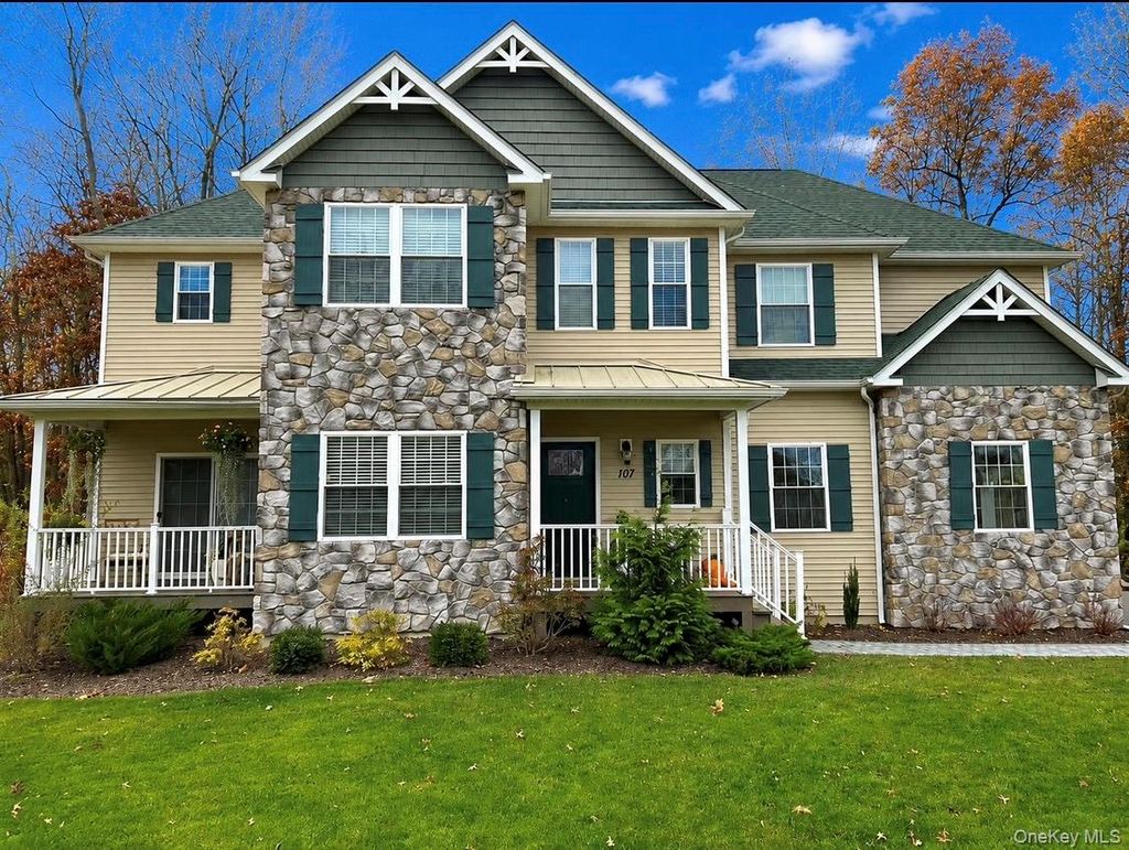 Photo of 107 Debra Lane, New Windsor, NY 12553 (MLS # 998229)
