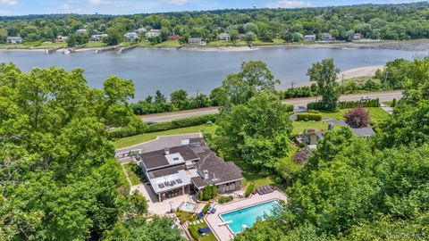 337 E Shore Road Great Neck NY 11024