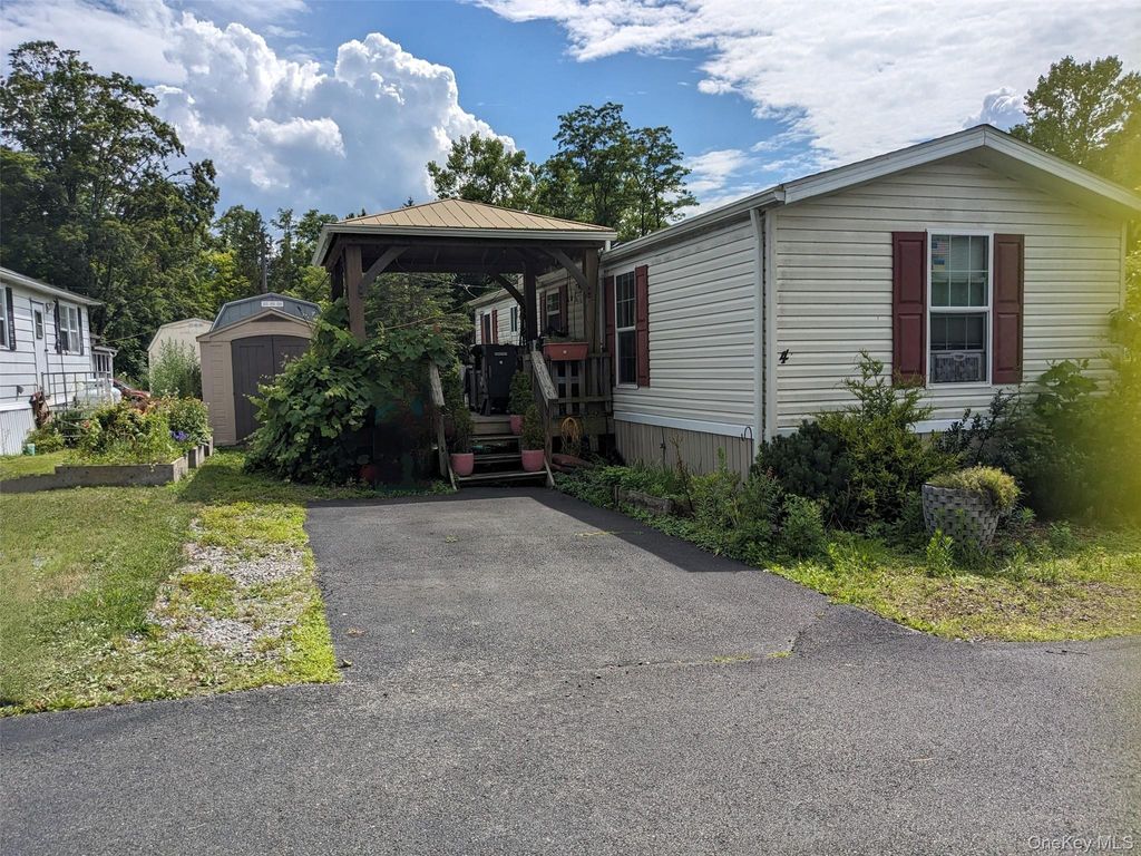 Photo of 4 Treeline Circle #4, Cold Spring, NY 10516 (MLS # 966877)