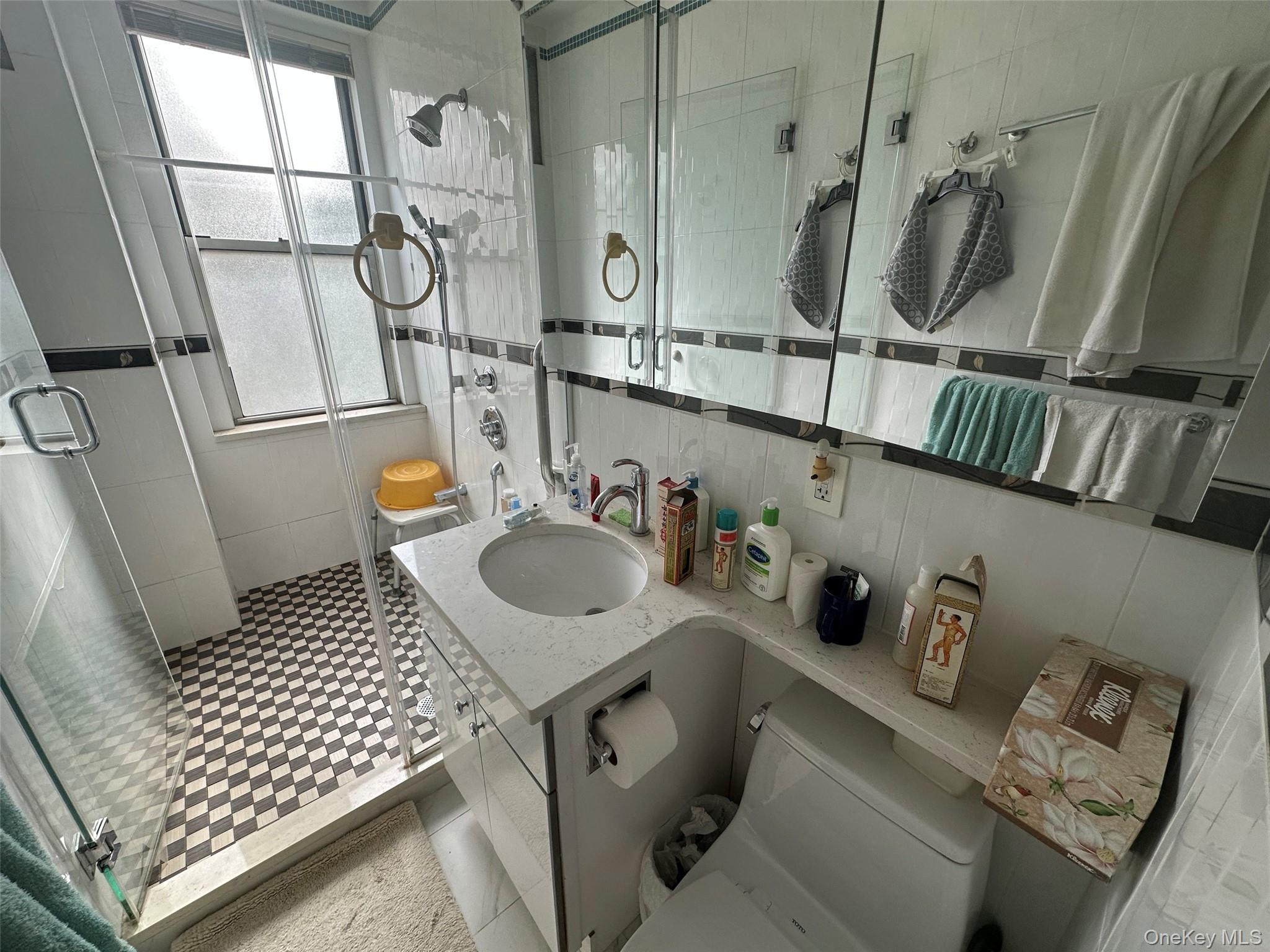 141-25 Northern Boulevard B2