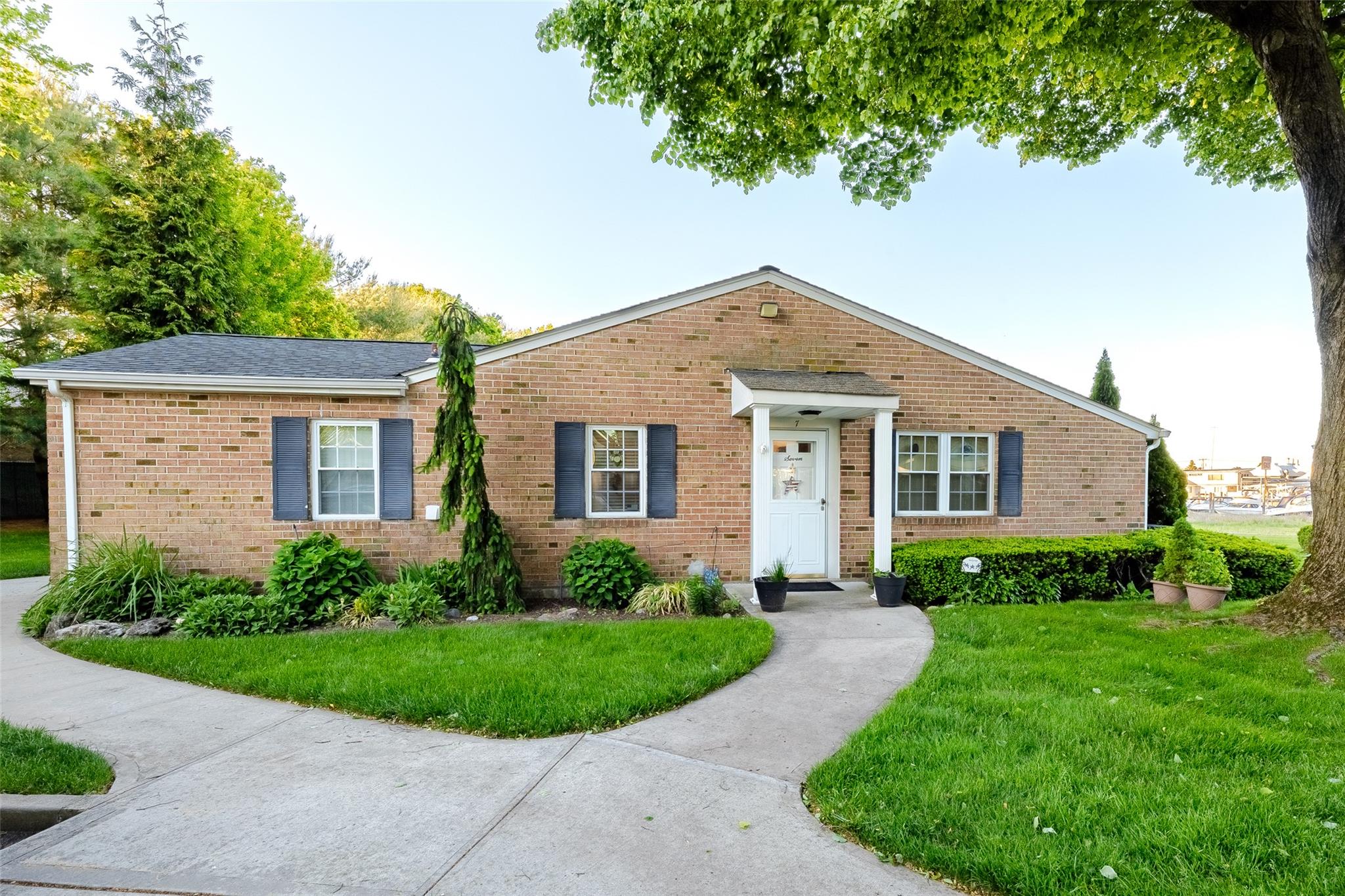 7 Harbor, Amityville, New York image 35