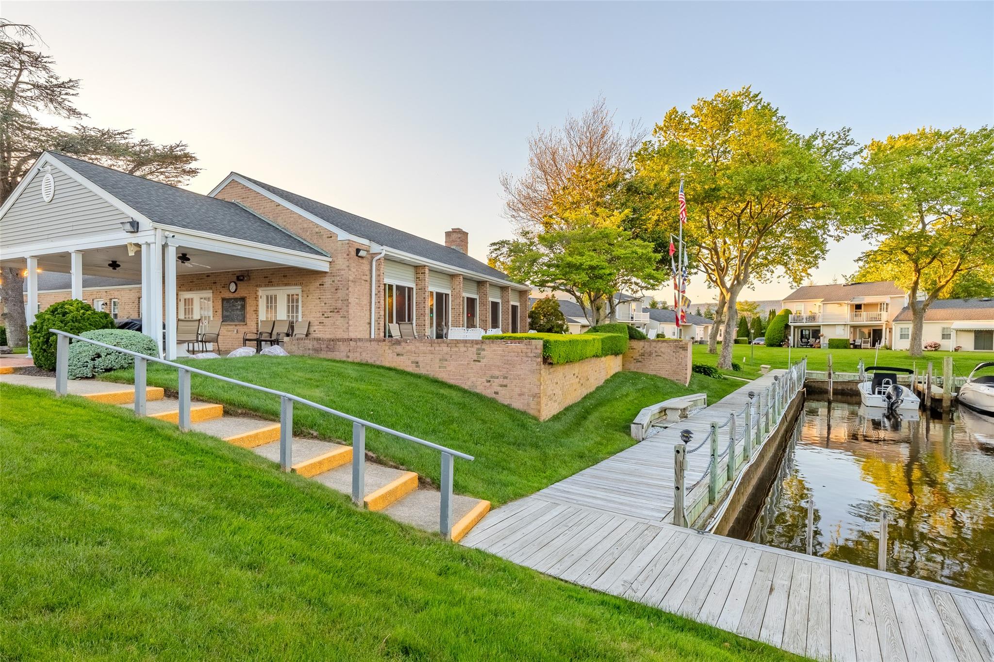 7 Harbor, Amityville, New York image 27