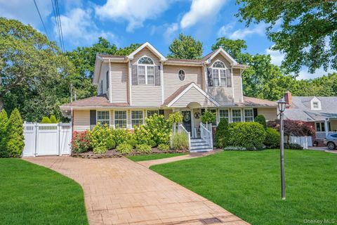 12 Rachel Avenue Commack NY 11725