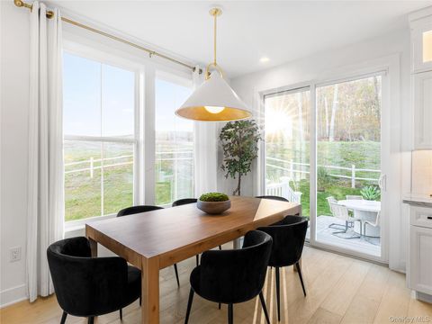 Condo For Sale - 5110 Teaberry Lane #31<br/> Fishkill, NY 12524