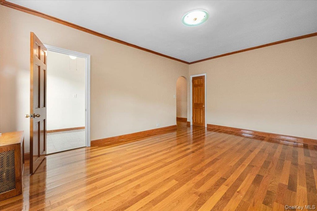 Photo of 4333 48th Street #2H, Sunnyside, NY 11104 (MLS # 1052889)