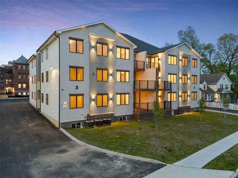 Condo For Sale - 3 E Funston Avenue #221<br/> Spring Valley, NY 10977