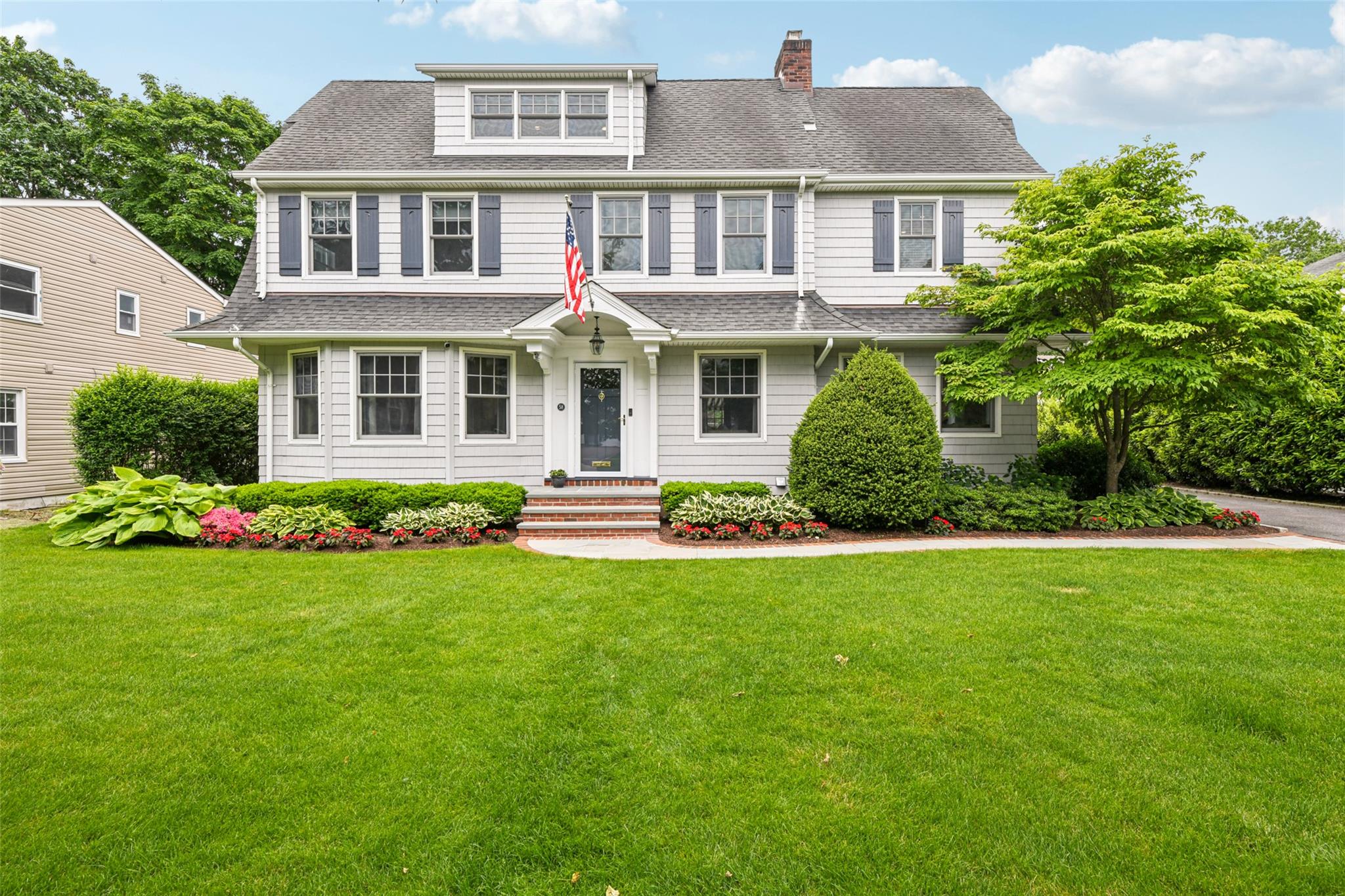 58 Poplar Street, Garden City, New York image 1
