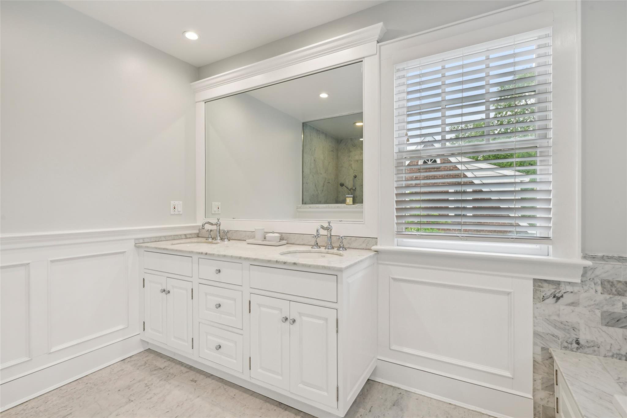 58 Poplar Street, Garden City, New York image 18