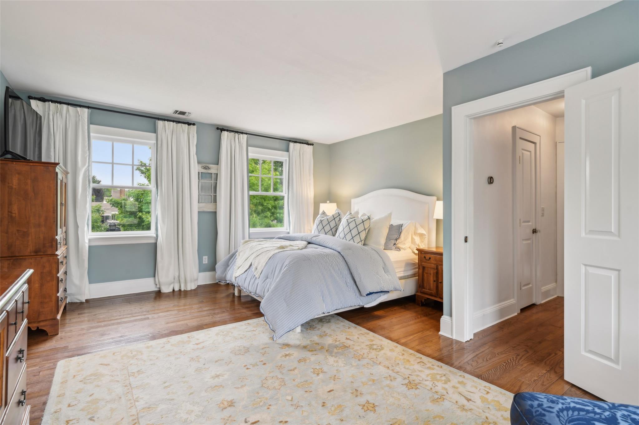 58 Poplar Street, Garden City, New York image 16