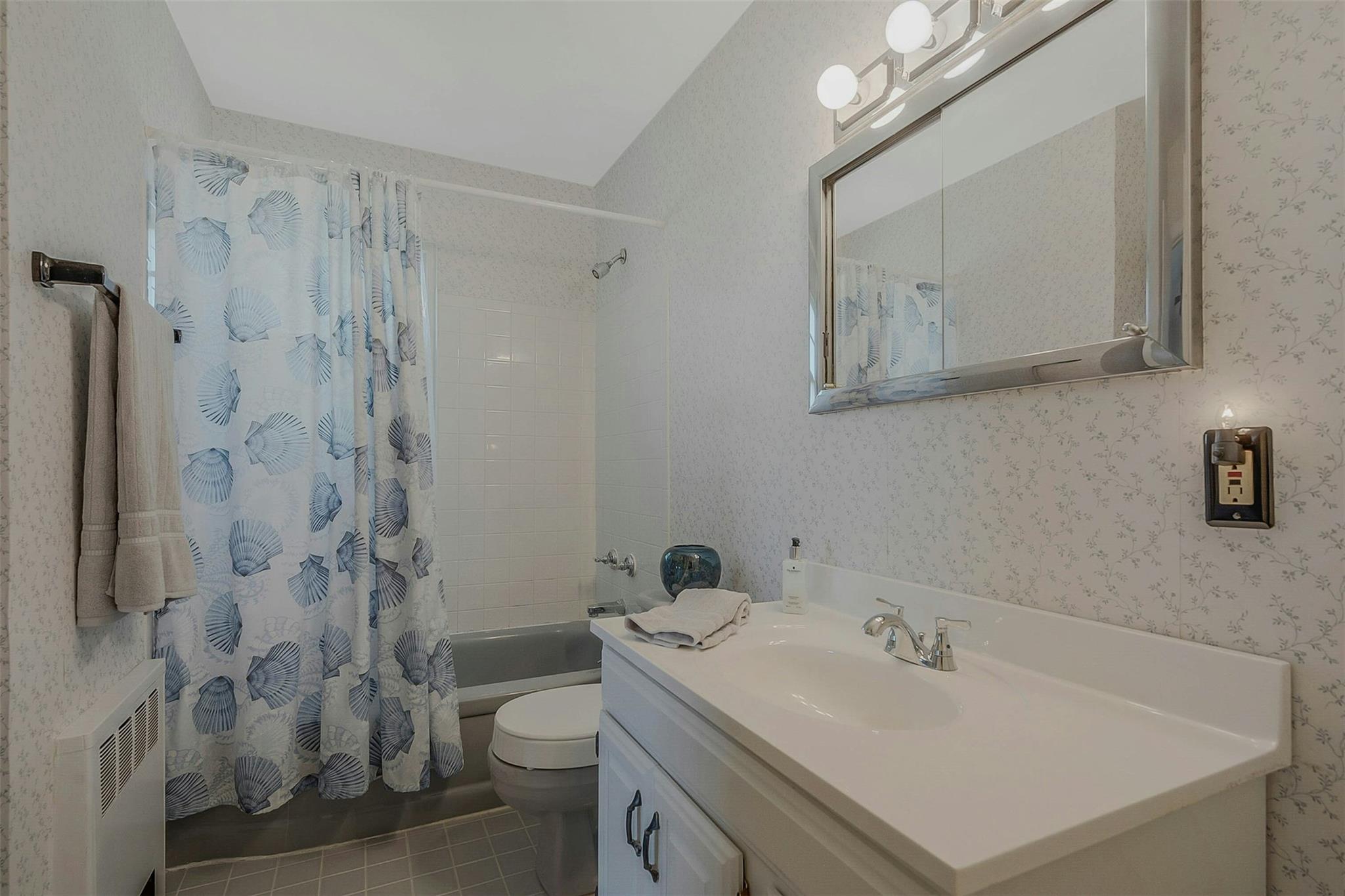 177 Marilynn Street, East Islip, New York image 12