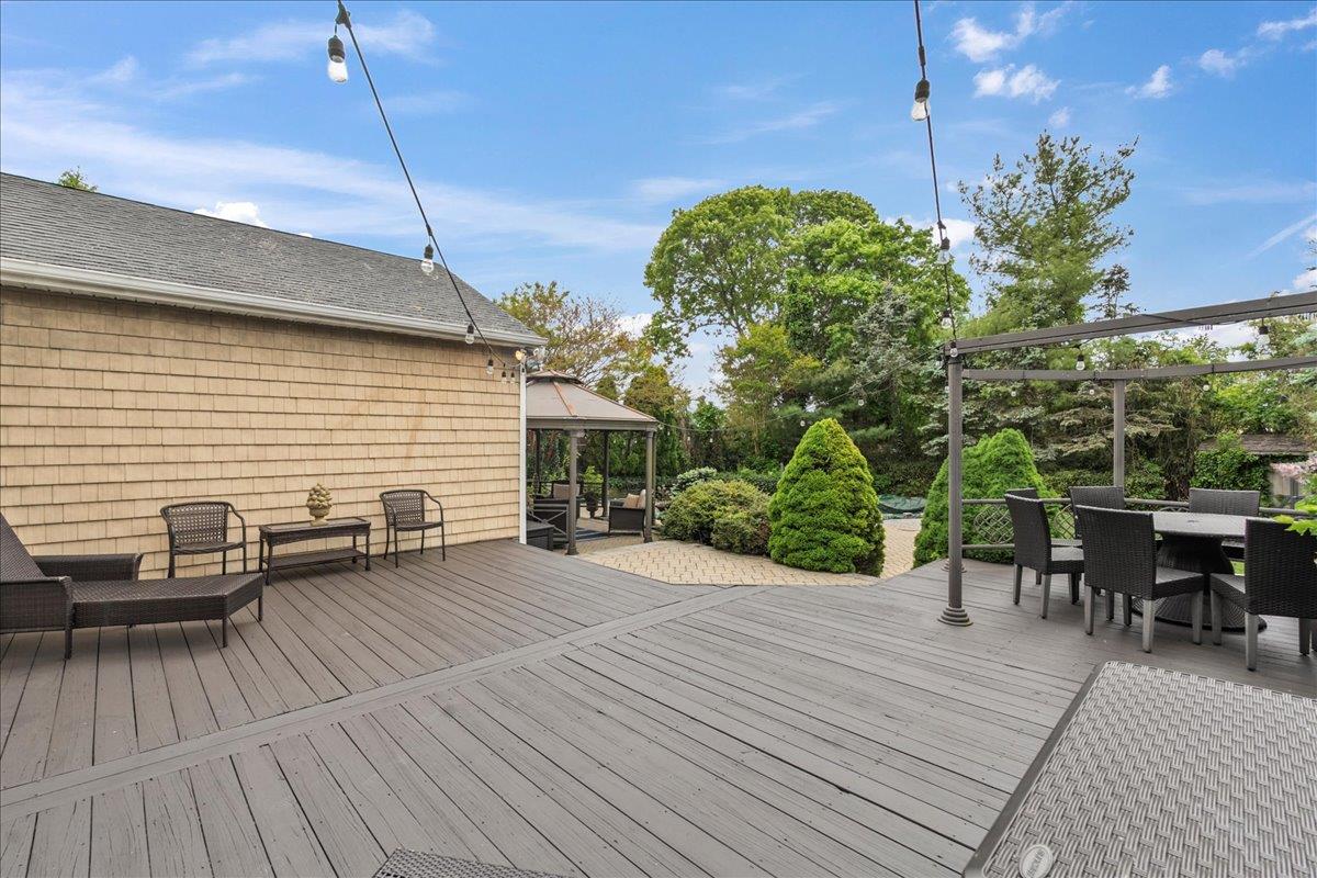 40 Carlisle Lane, East Islip, New York image 31