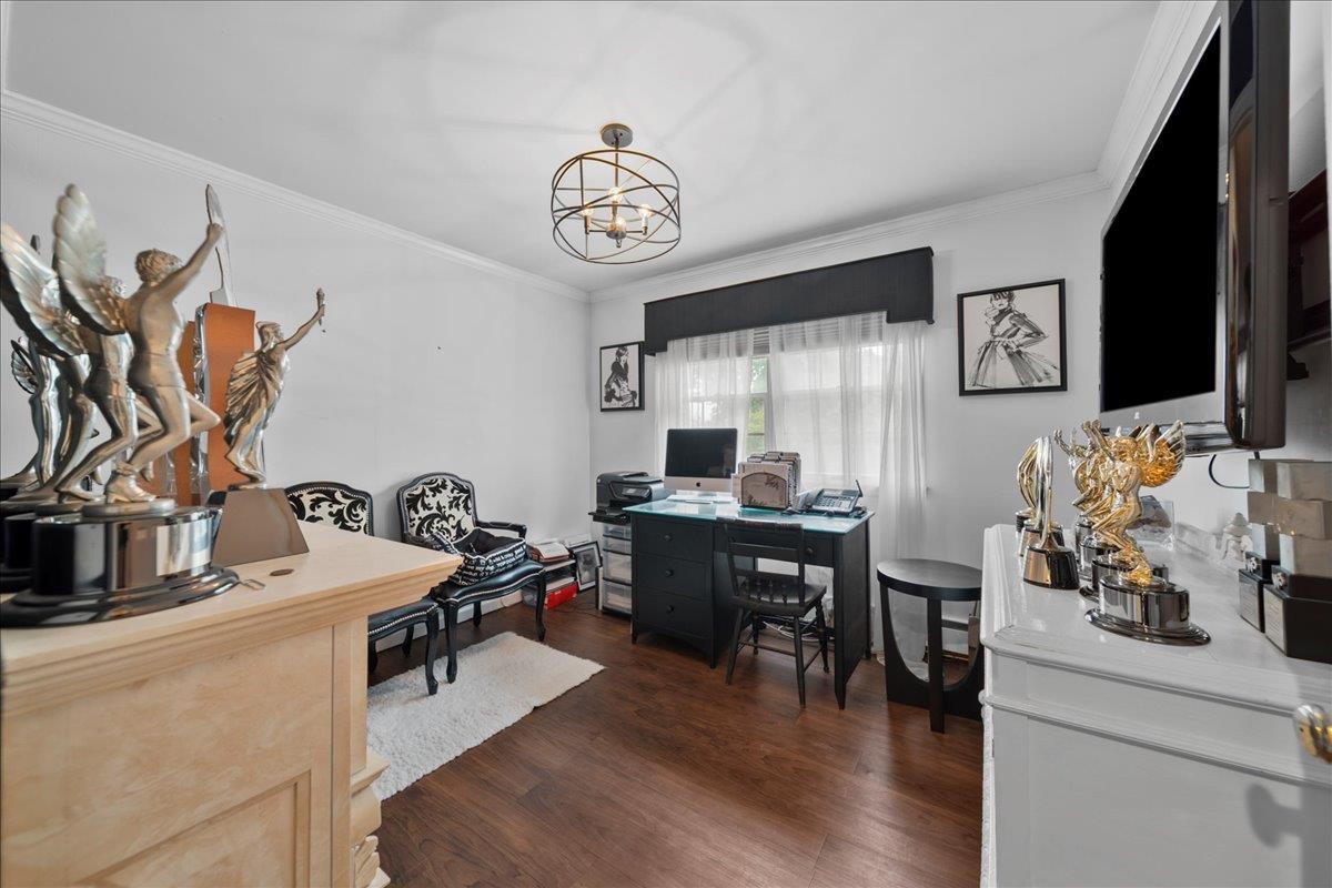 40 Carlisle Lane, East Islip, New York image 26