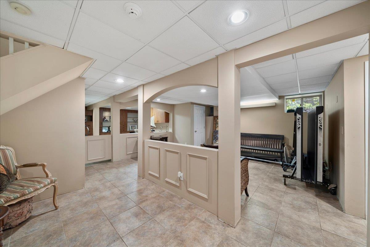 40 Carlisle Lane, East Islip, New York image 27