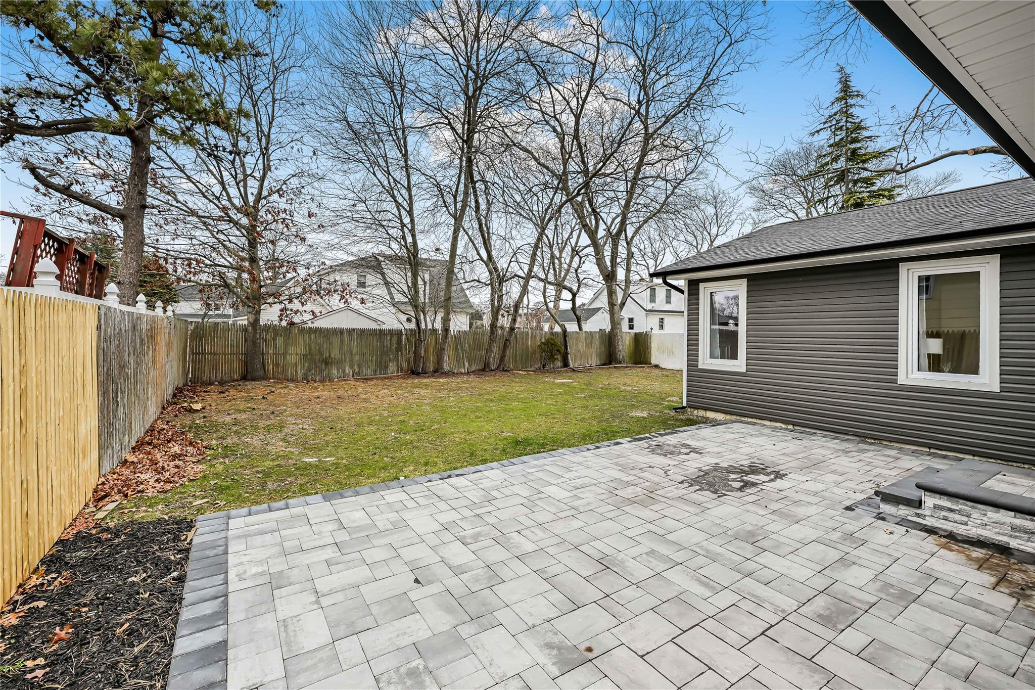 214 Oak Neck Road, West Islip, New York image 20