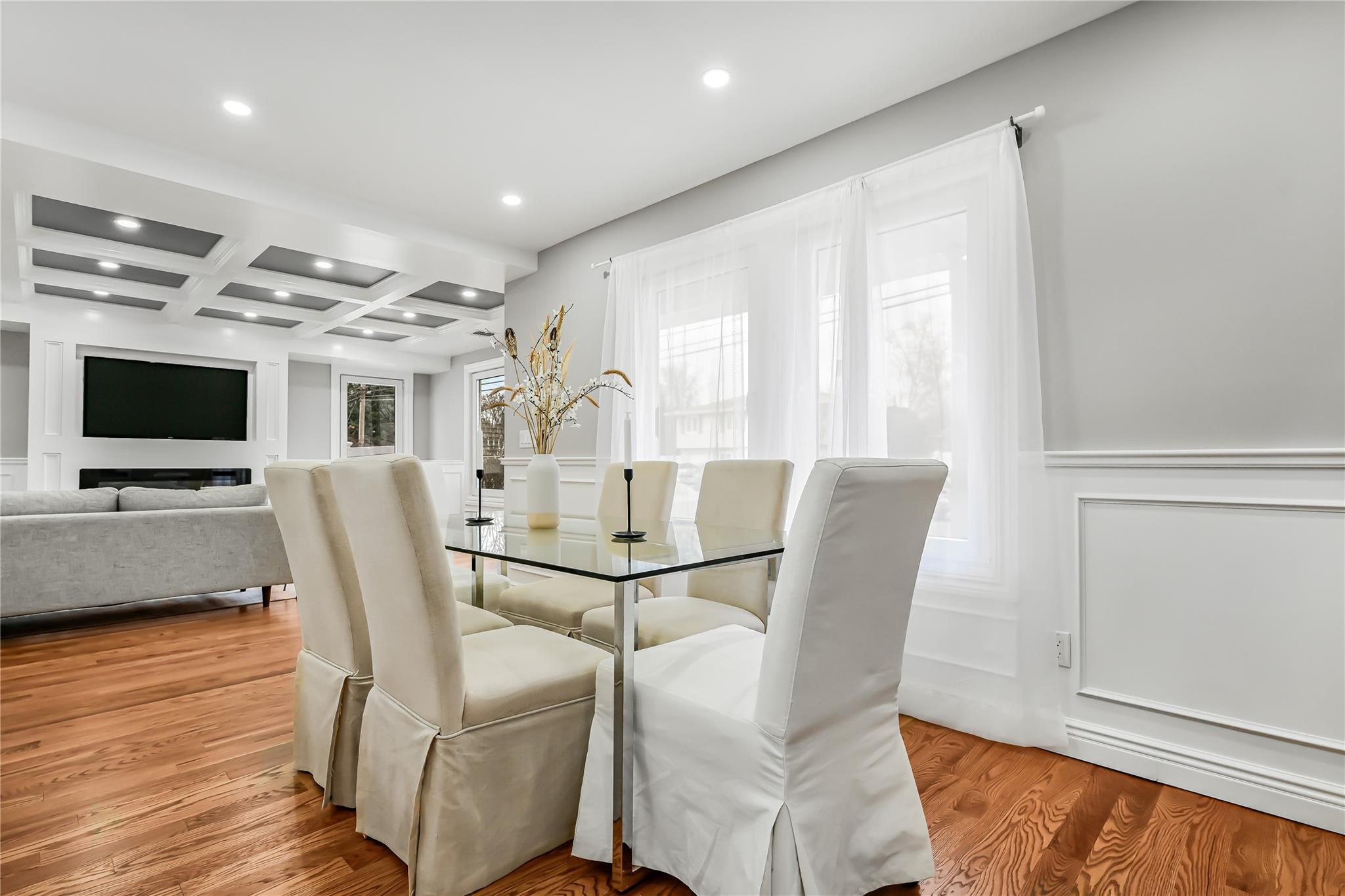 214 Oak Neck Road, West Islip, New York image 5