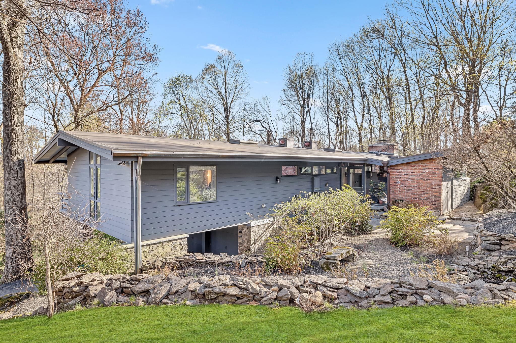 83 Inningwood Road, Millwood, New York image 3