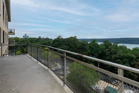 Apartment For Rent - 3671 Hudson Manor Terrace #6LM<br/> Bronx County, Bronx, NY 10463