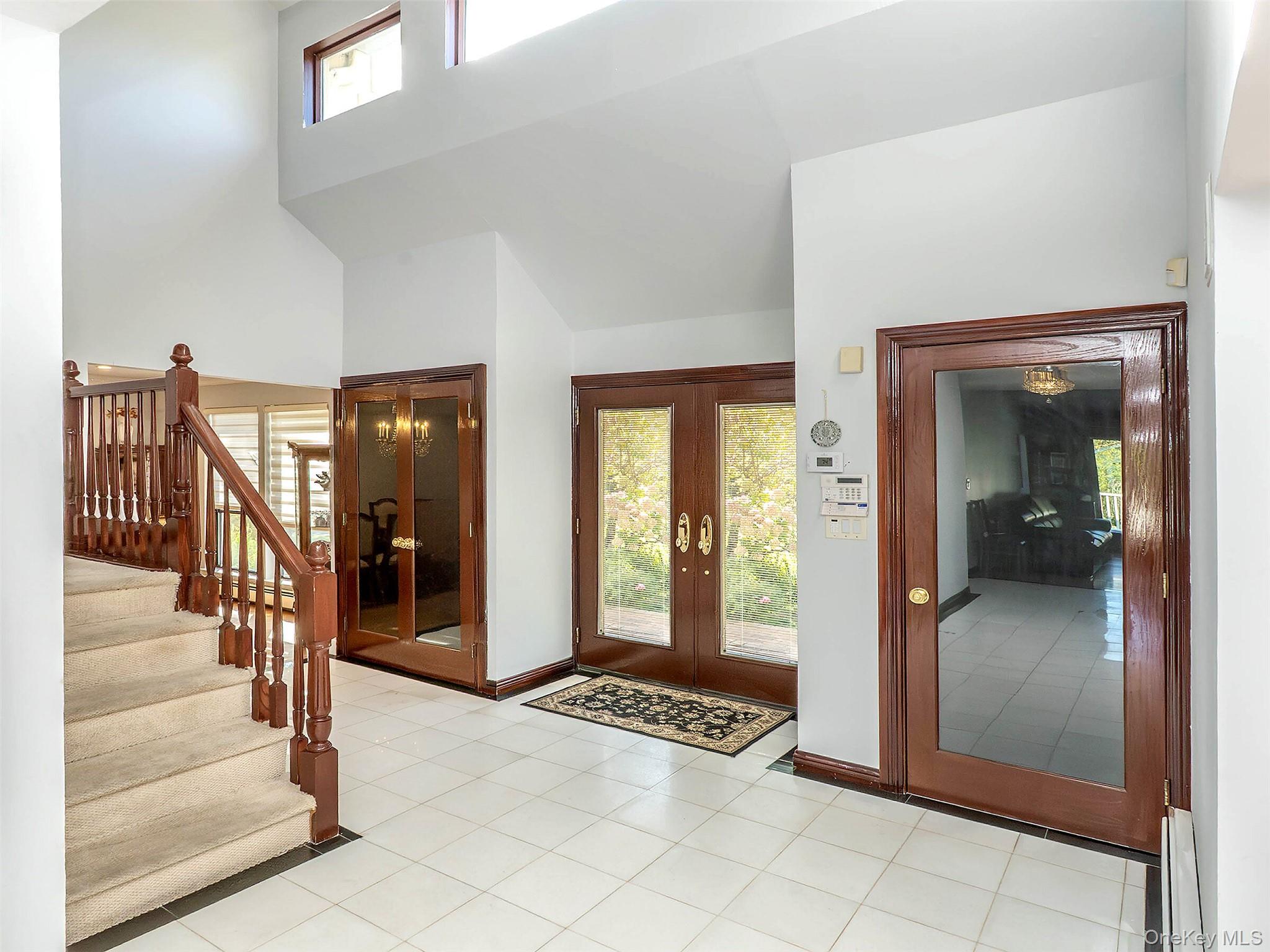 32 Carriage Road