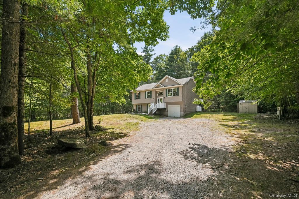 Photo of 135 Old Forestburg Road, Sparrowbush, NY 12780 (MLS # 1027774)