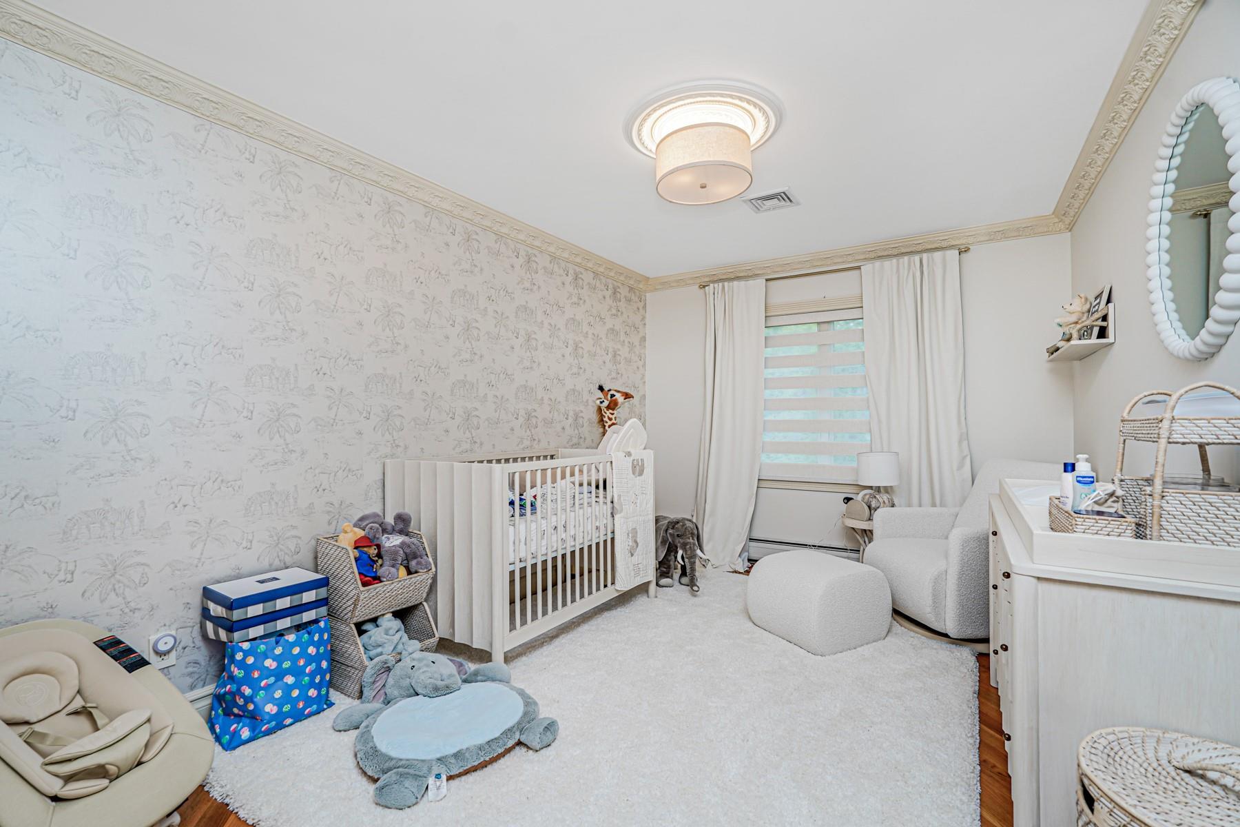 Staten Island, New York 10304, United States, 4 Bedrooms Bedrooms, ,4 BathroomsBathrooms,Residential,Active,154793