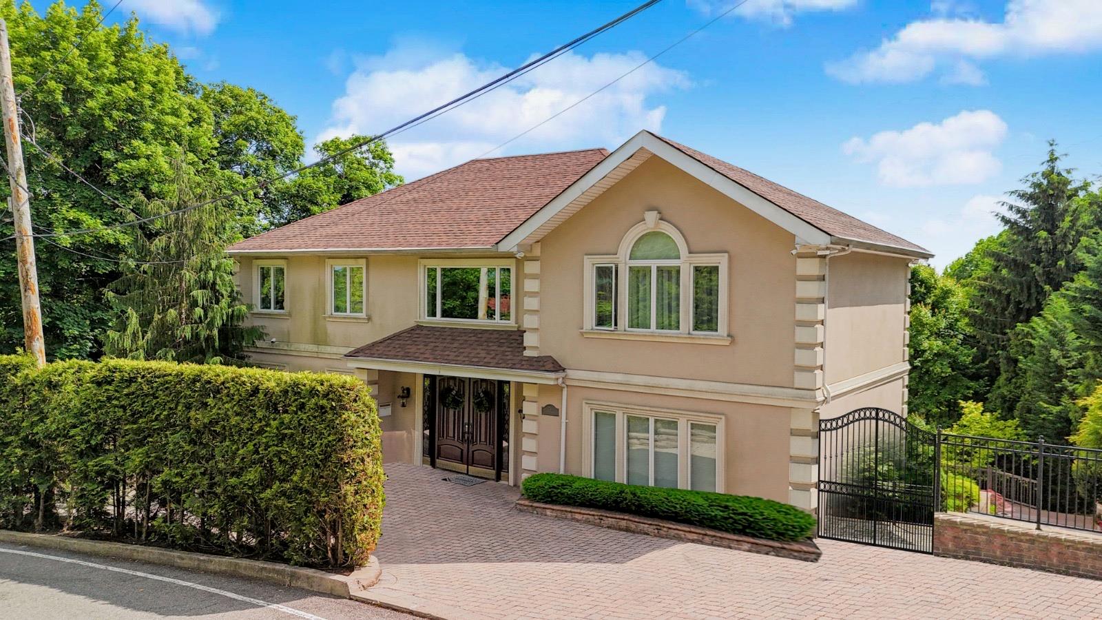 76 Douglas Road