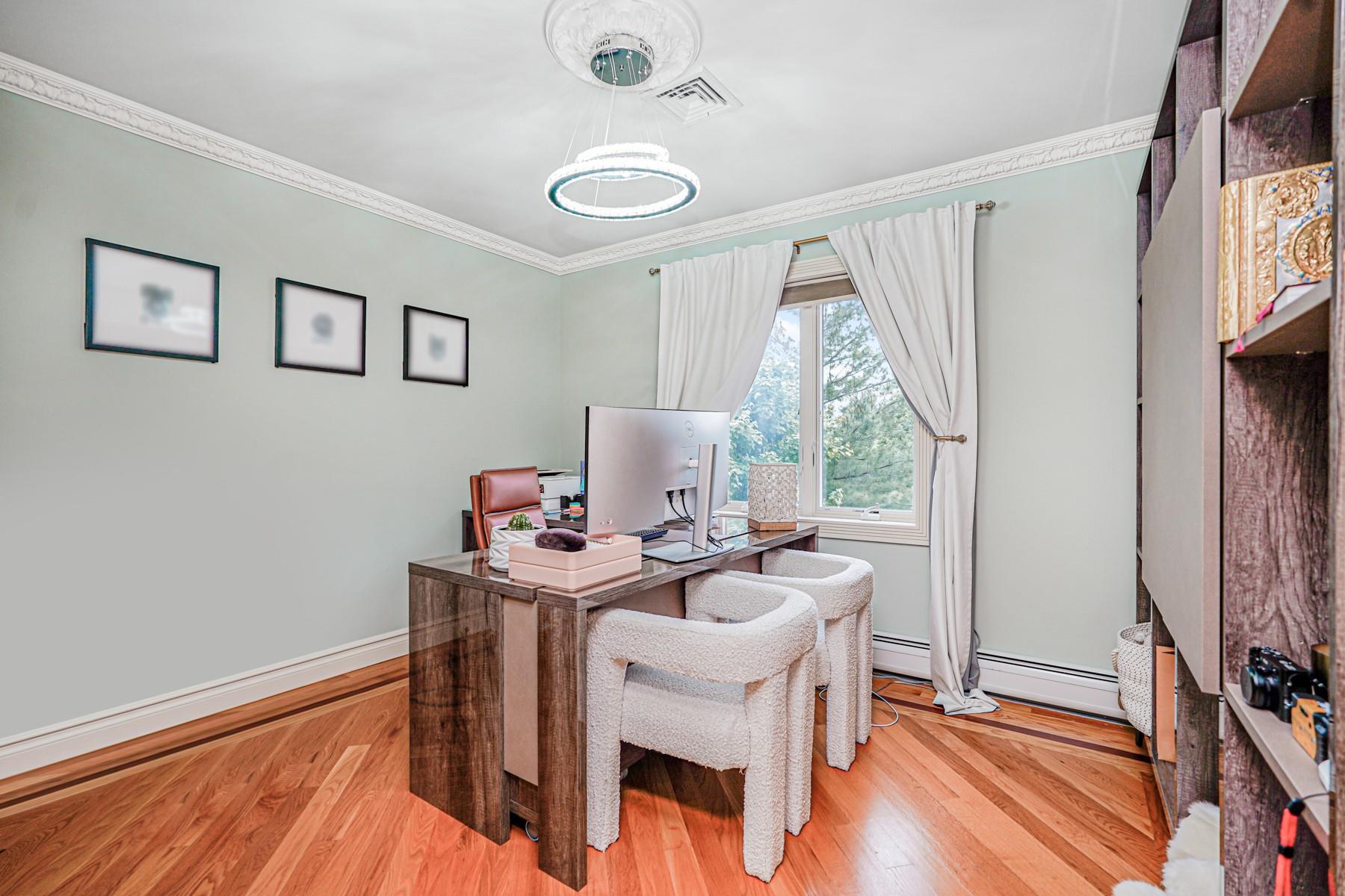 Staten Island, New York 10304, United States, 4 Bedrooms Bedrooms, ,4 BathroomsBathrooms,Residential,Active,154793