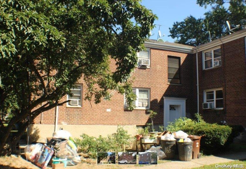 76th Avenue Ave, Fresh Meadows, Queens, NY - 6 Bedrooms  
4 Bathrooms  
12 Rooms - 