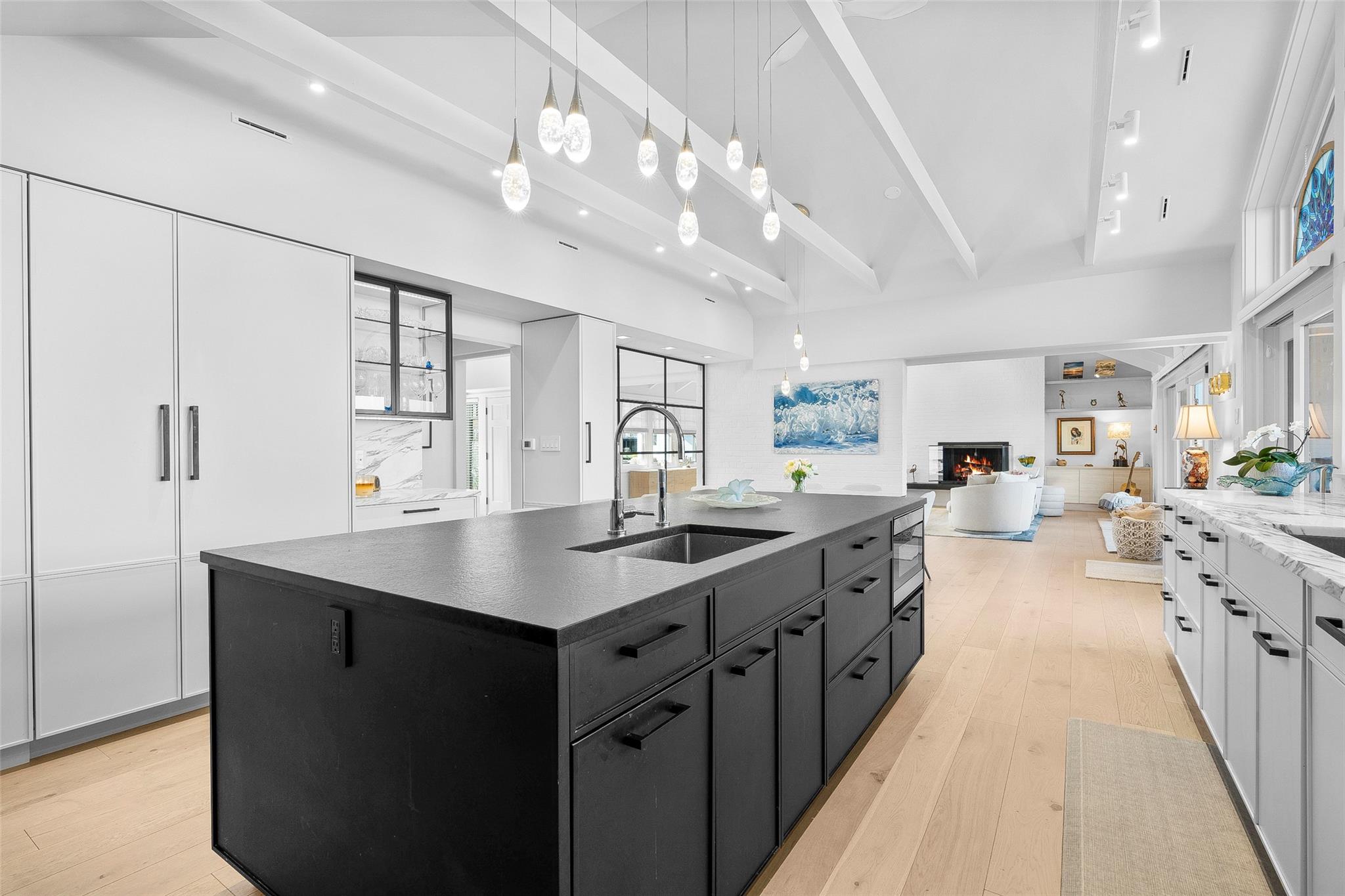 159 Kensington Oval, New Rochelle, New York image 18