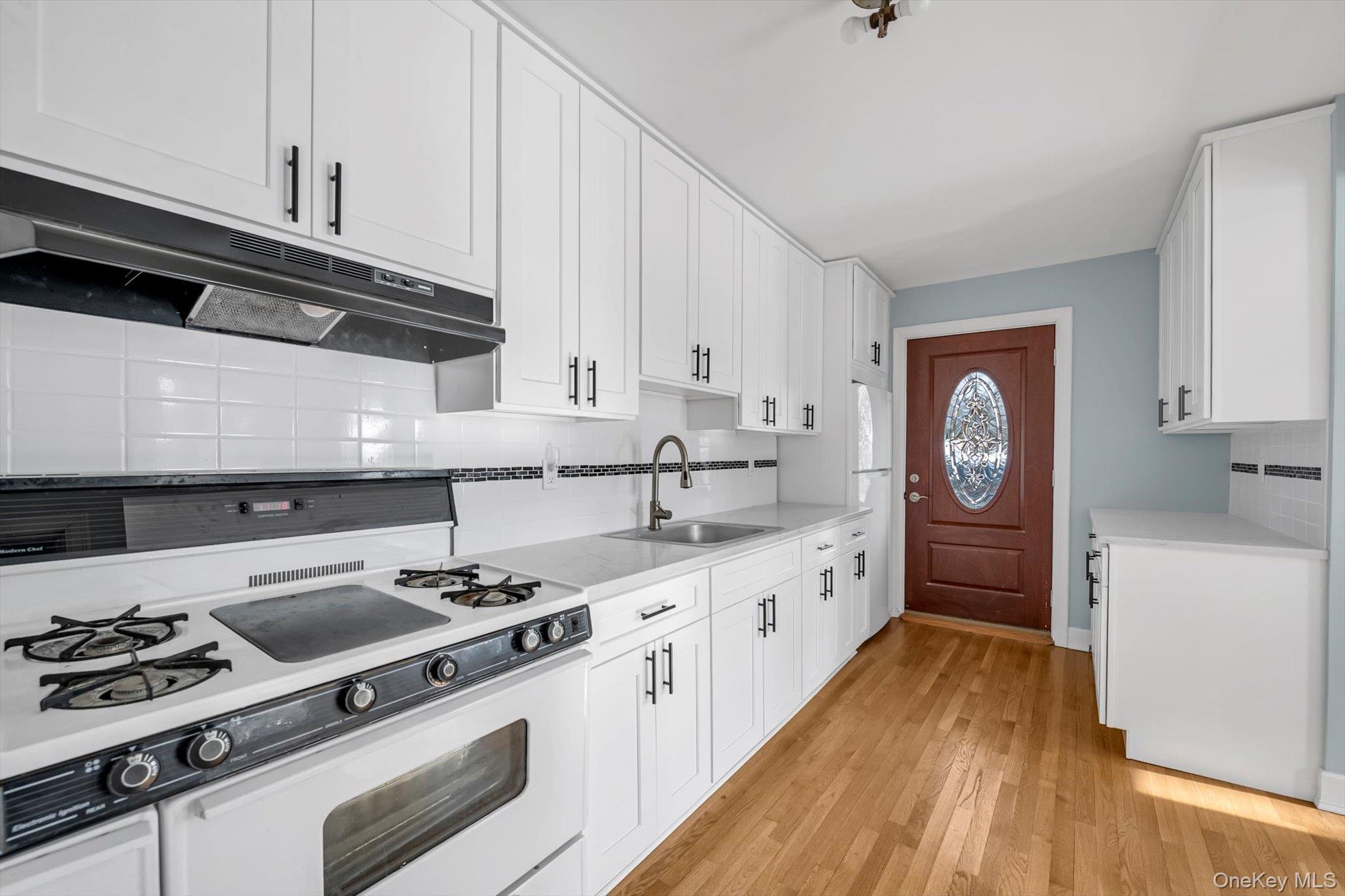 1117 Saint Johnland Road