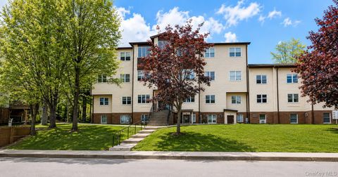 Condo For Sale - 7 Stropkov Court #104<br/> Monroe, NY 10950