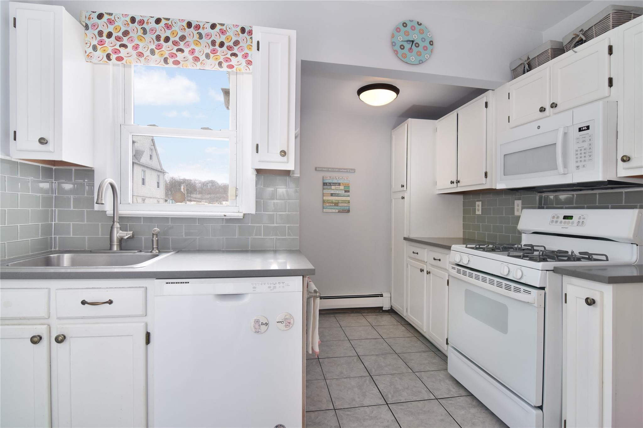 7 Parkland Avenue, Larchmont, New York image 10