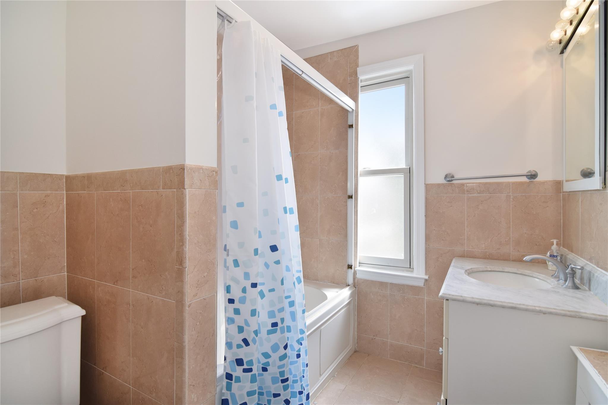 7 Parkland Avenue, Larchmont, New York image 17