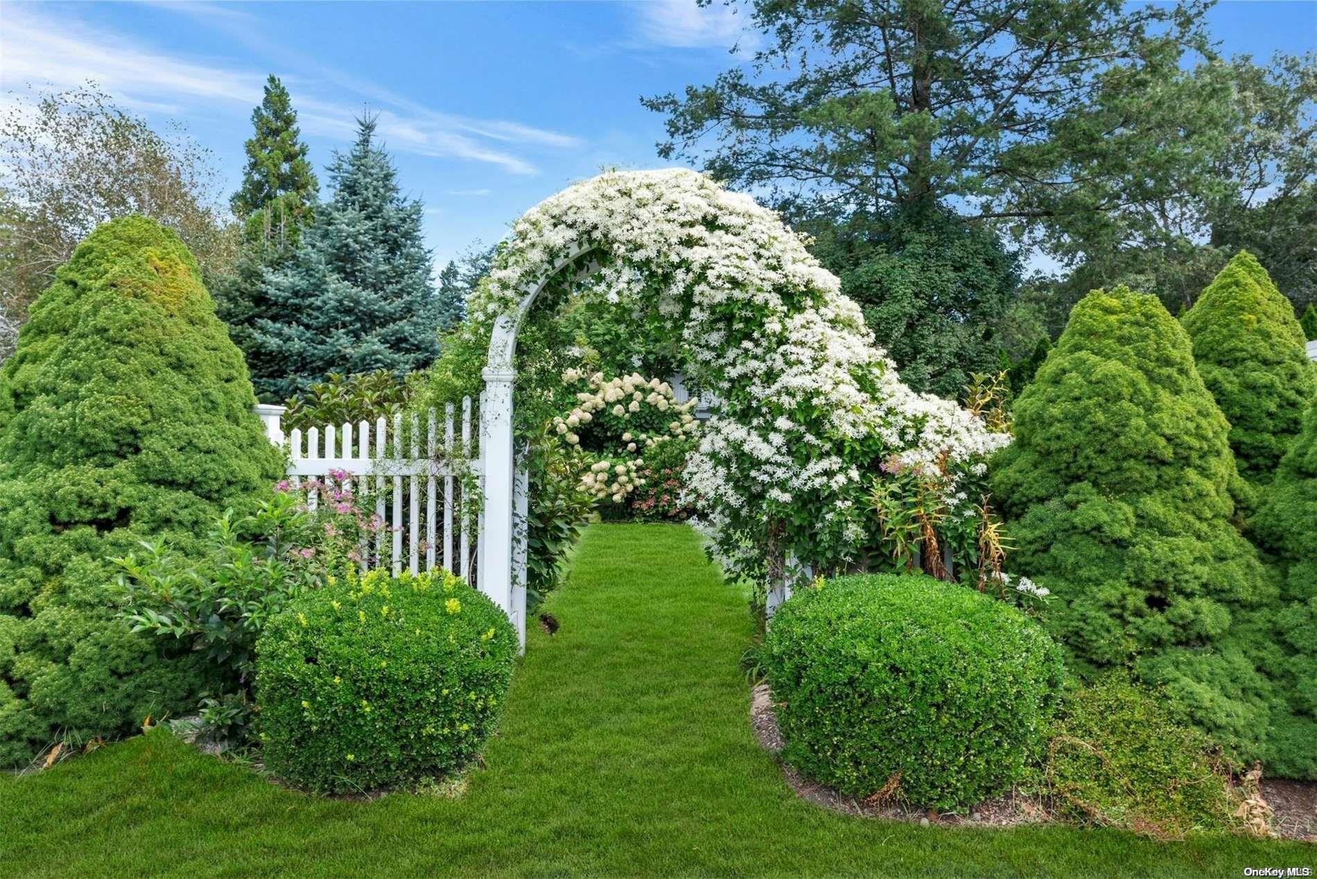 15405 Main Road, Mattituck, New York image 23
