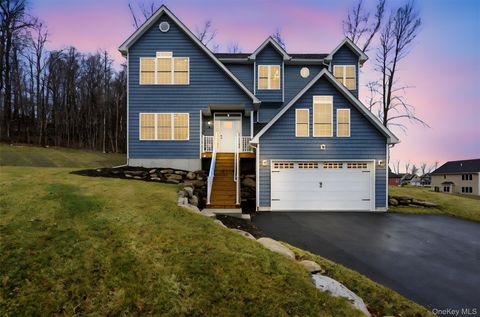 16 McDonald Court New Windsor NY 12553