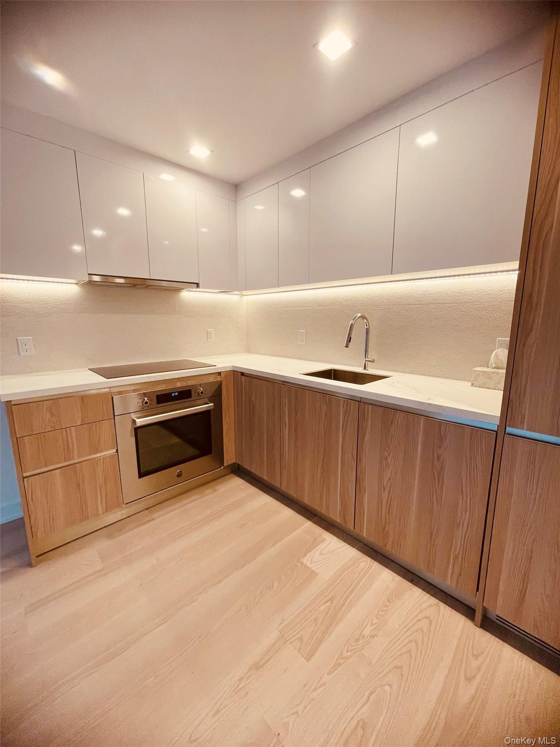 27-09 40TH Avenue 3D