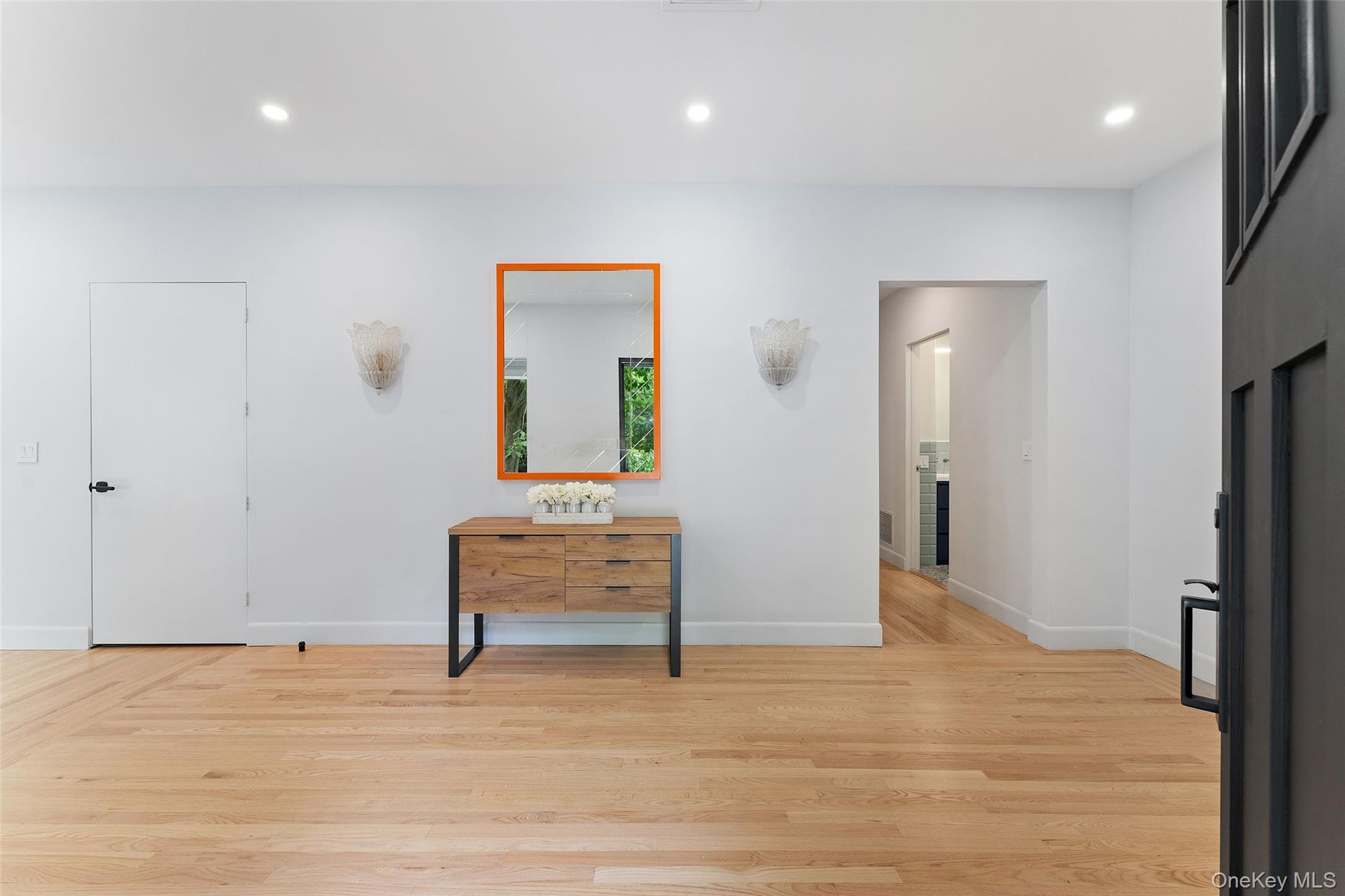 15 Hudson Road E