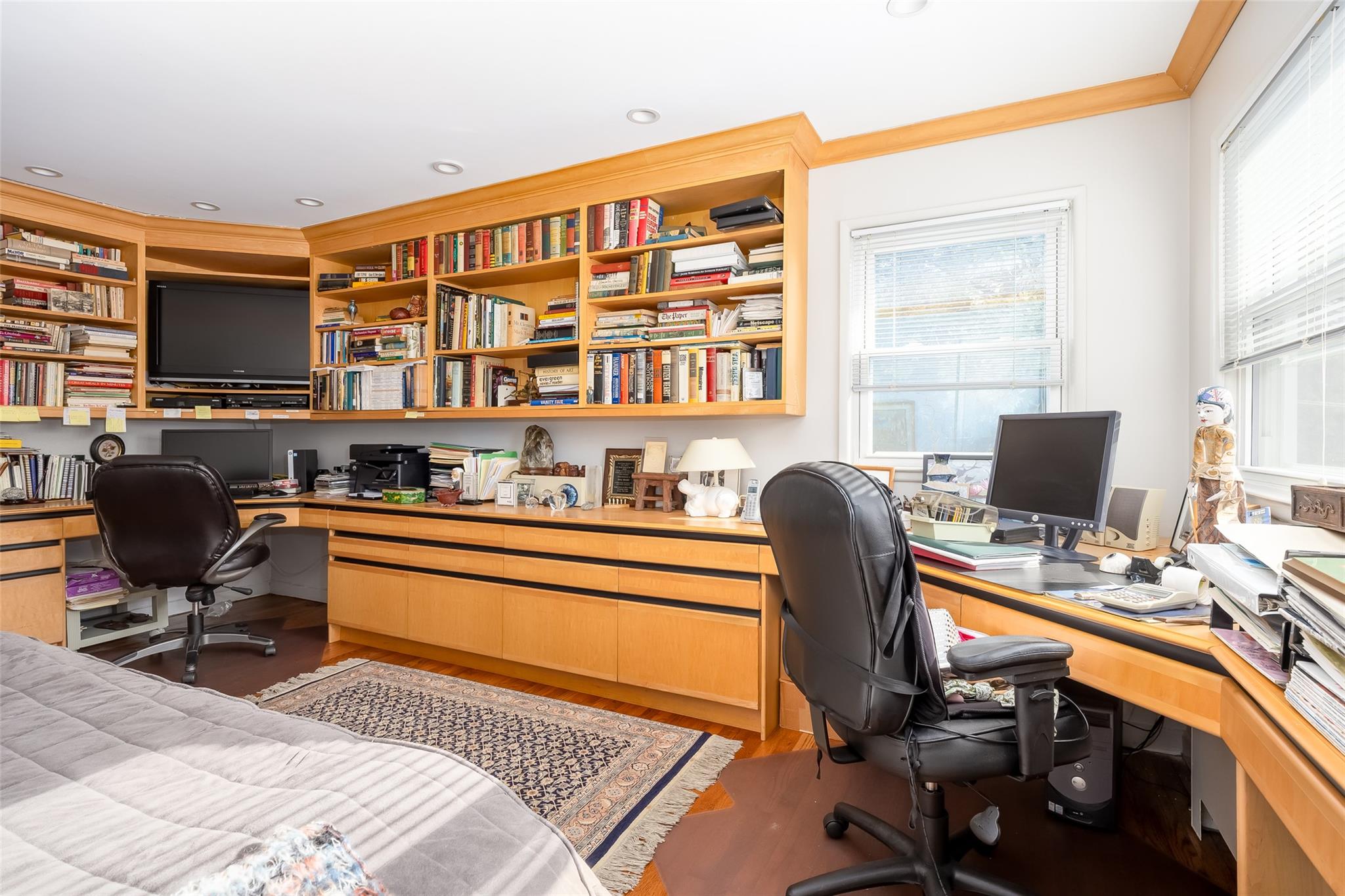 100 Marlborough Court, Rockville Centre, New York image 26