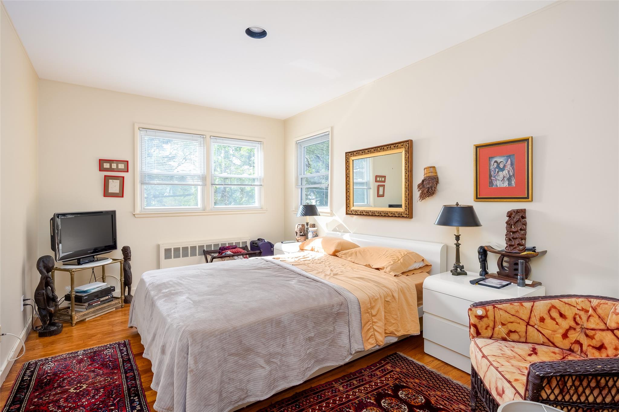 100 Marlborough Court, Rockville Centre, New York image 25